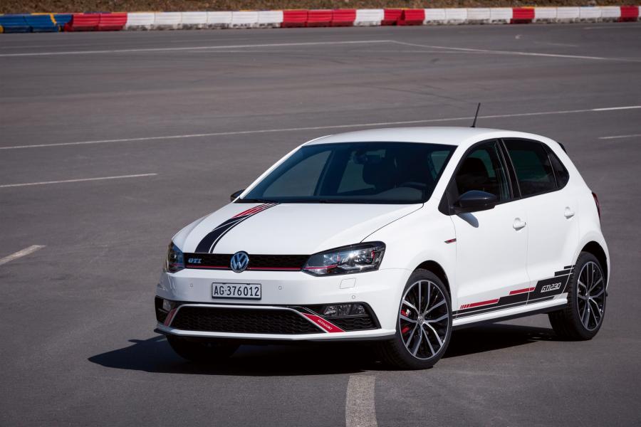  Volkswagen Polo GTi 230 2016 года  (фото 11 из 11)
